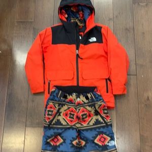 COPY - North Face winter jacket and snow pans, size xs (6)